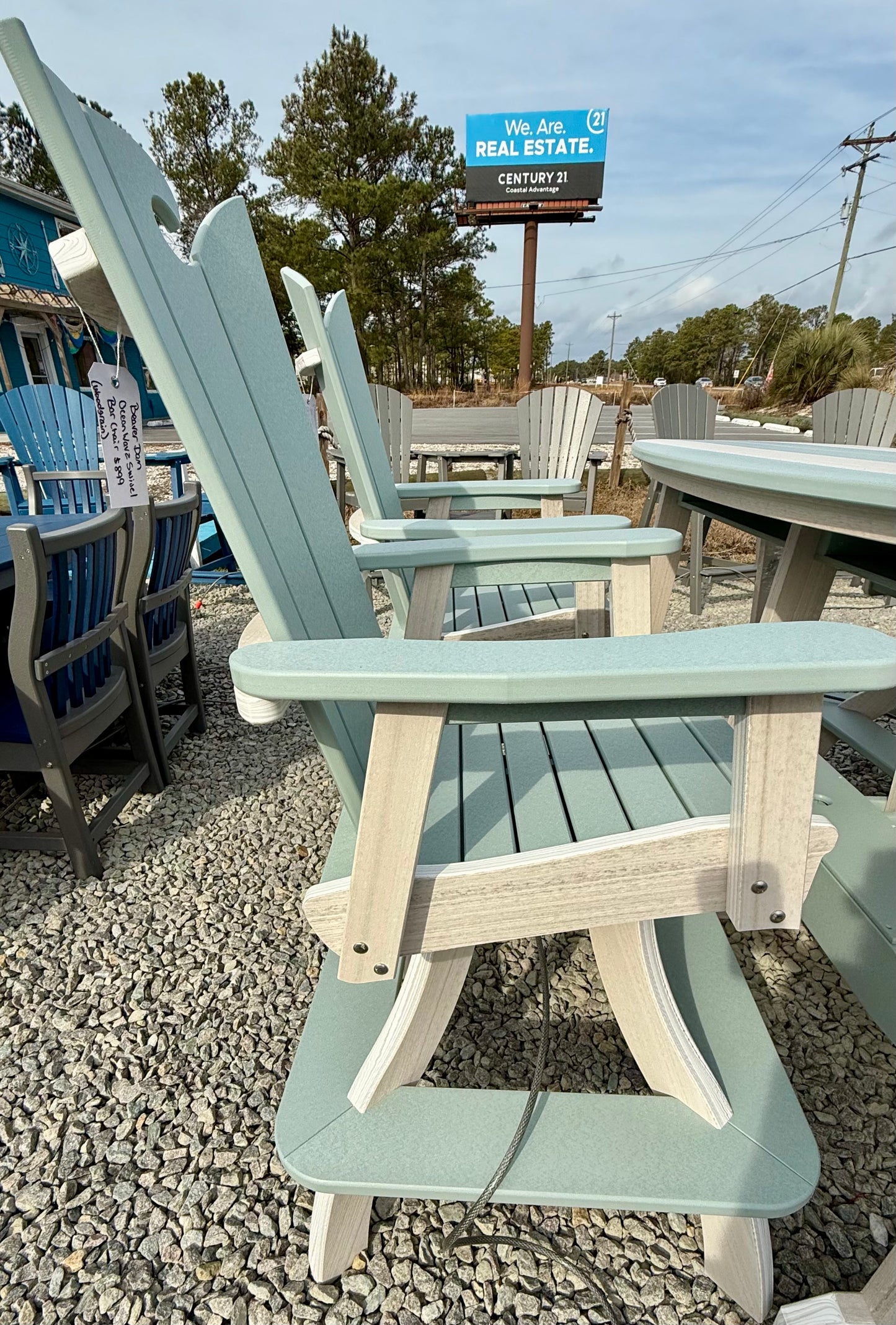 Beaver Dam 8' Surf-Aira Table w/4 OceanWavz Swivel Chairs