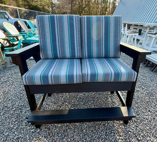 Backyard Cape May Balcony Loveseat