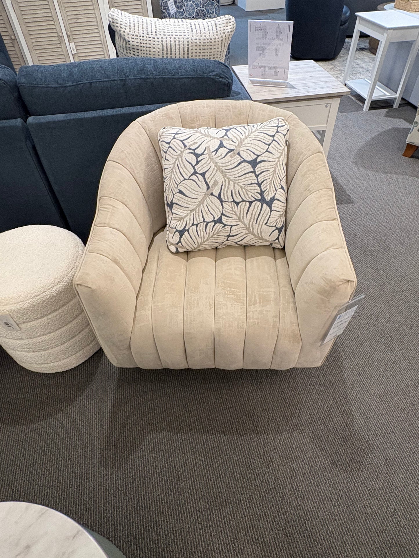 Penzlin Swivel Accent Chair