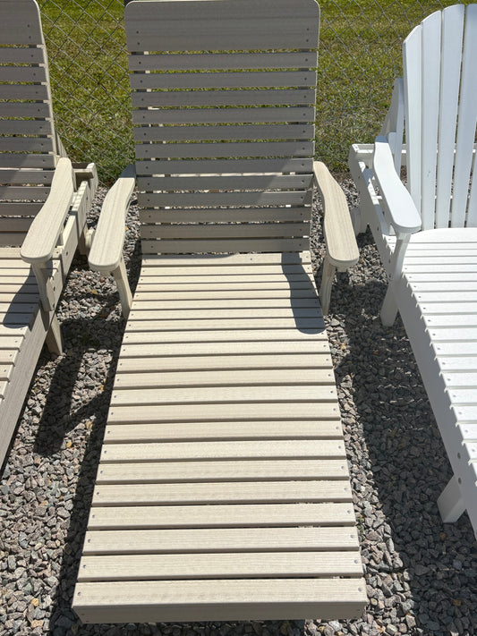 MV Tiara Chaise Lounger