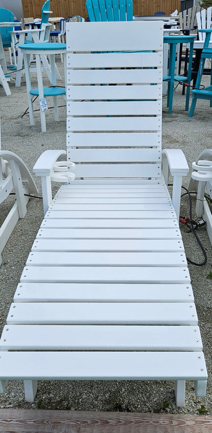 Tru180 Lounger with Cupholder
