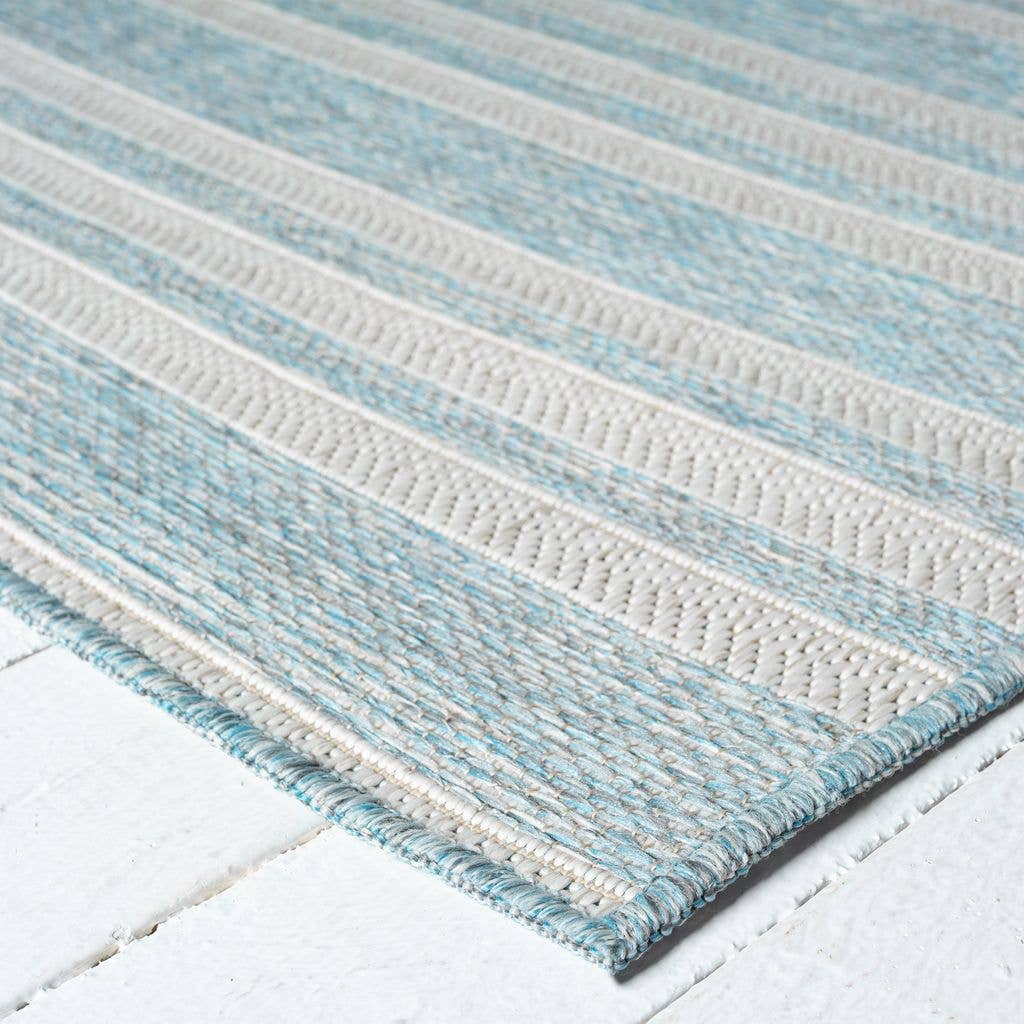Ocean Blue Horizontal Striped Indoor/Outdoor Rug: 5'3" x 7'6"