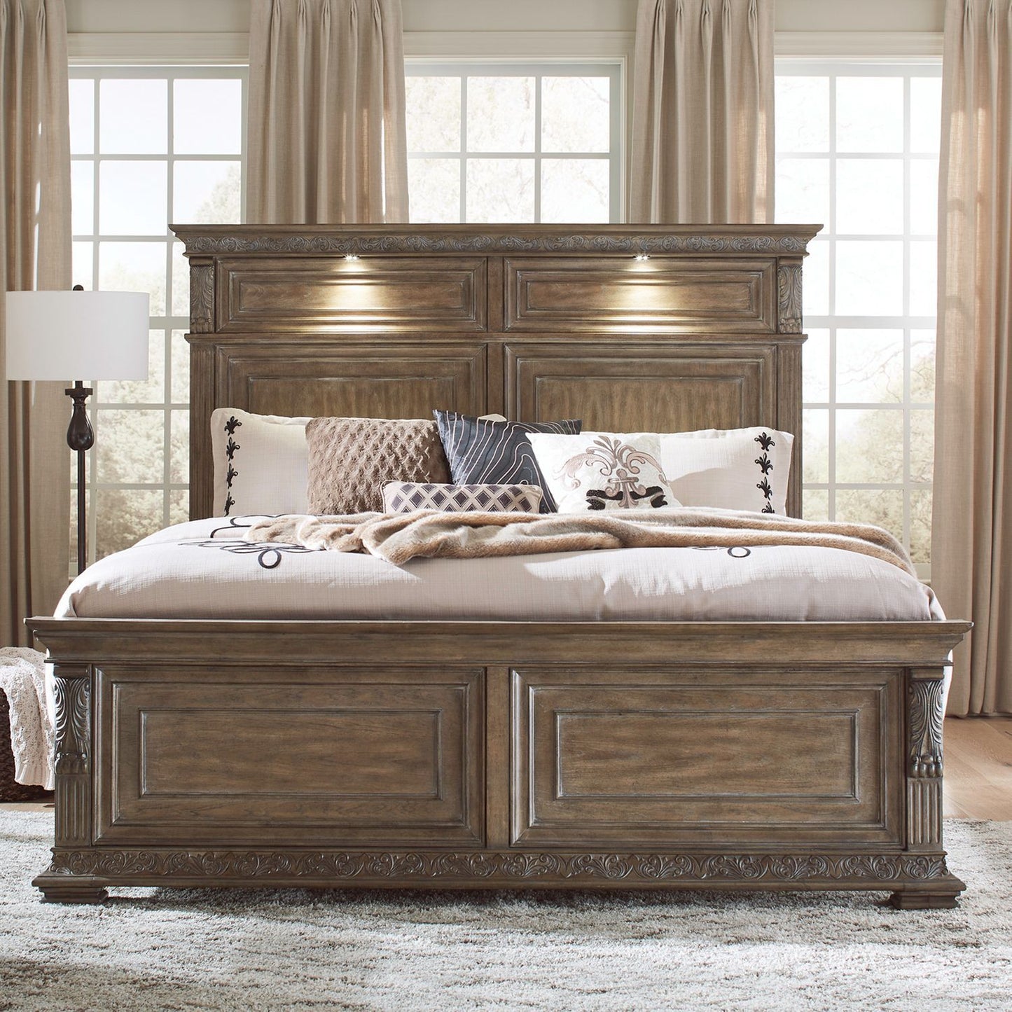 Carlisle Court - Panel Bed