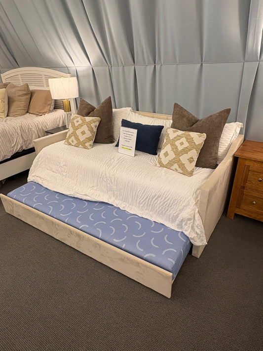 Furniture of America Day Bed