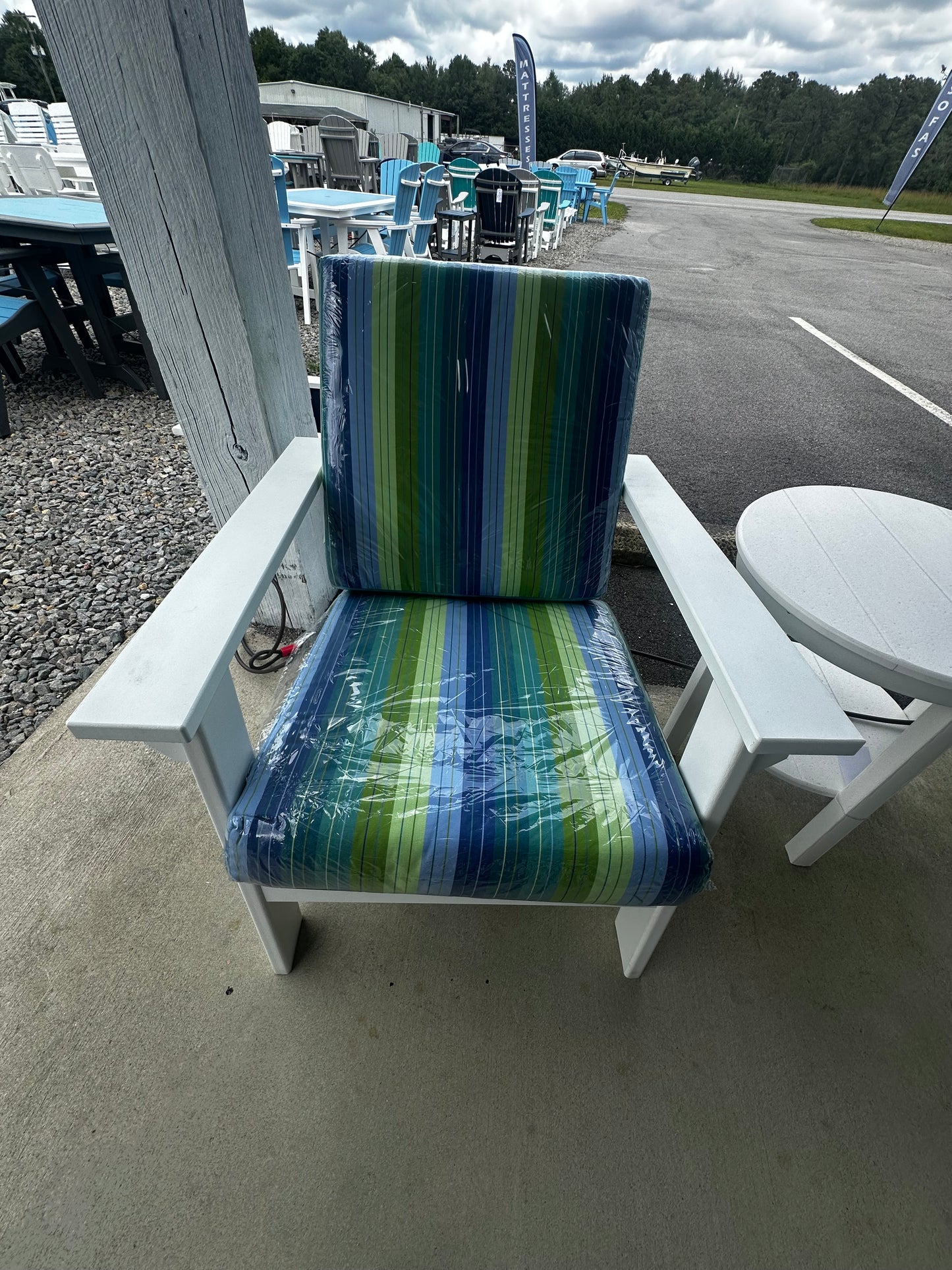 Backyard Cape May Stationary Chair w/Cushion