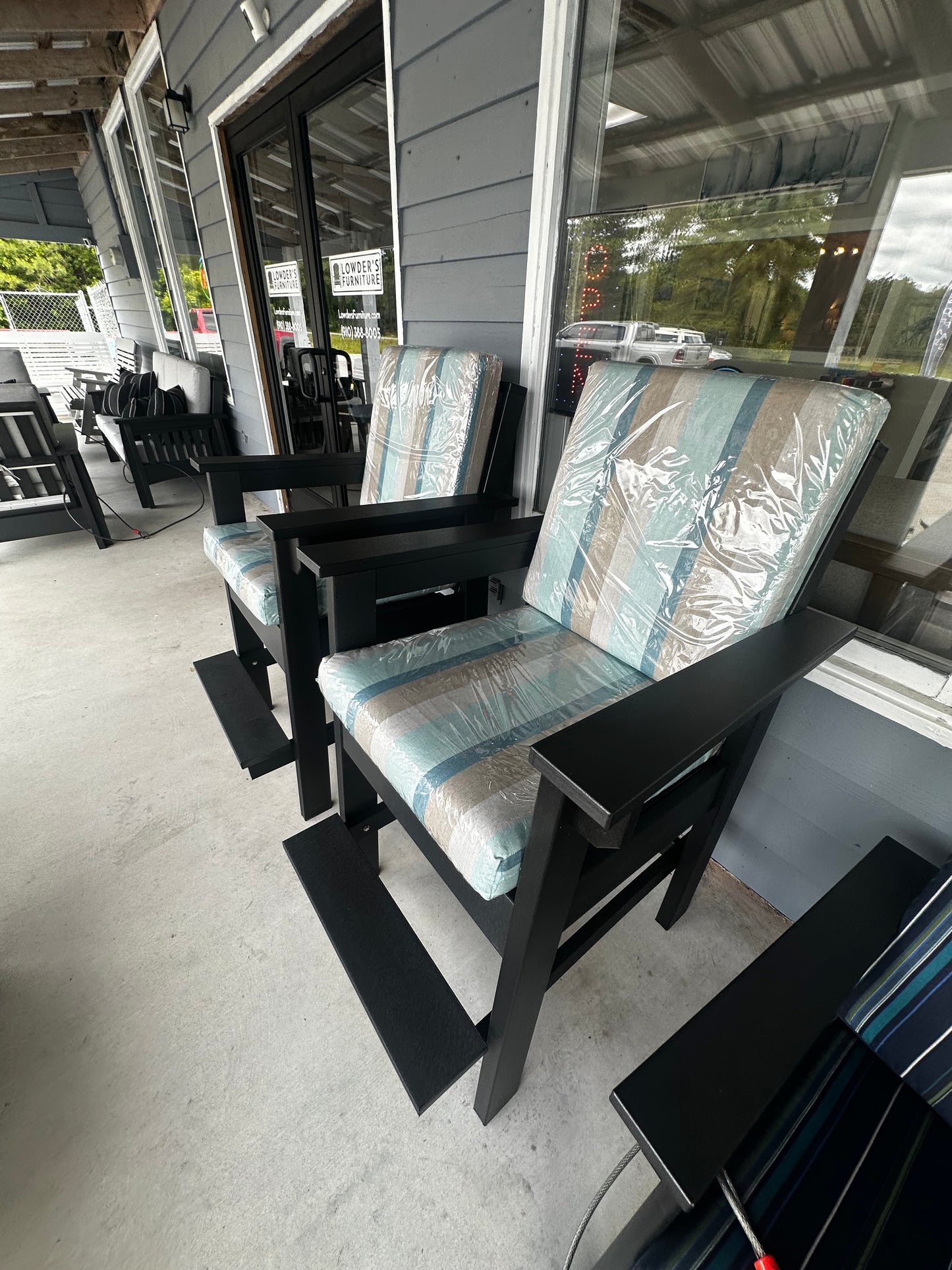 Backyard Cape May Balcony Chair w/ Cushion