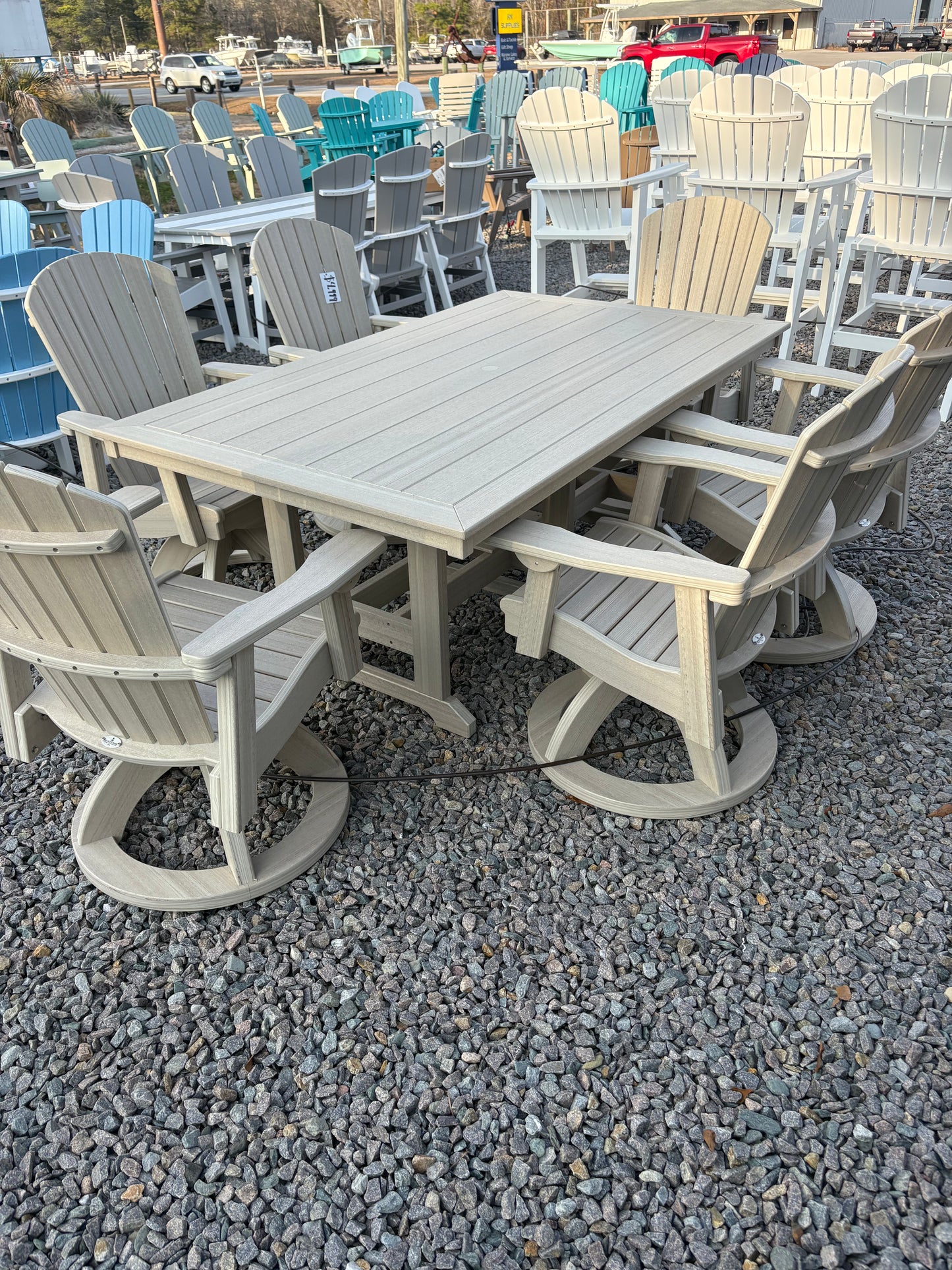 BD 6 Top w/6 Supreme Swivel Chairs