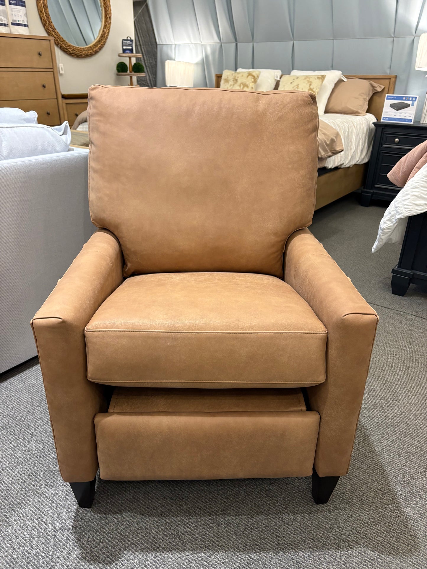 Enzo Recliner